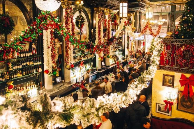 Lilly’s Victorian Establishment decorated for the holidays