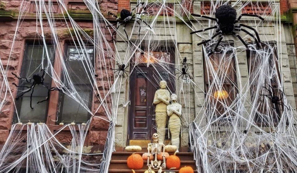 10 Best NYC Neighborhoods To See Extravagant Halloween Decorations