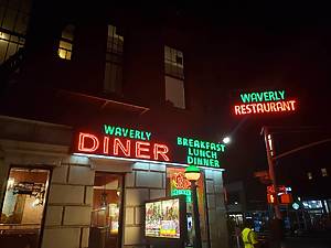 Exterior of Waverly Diner